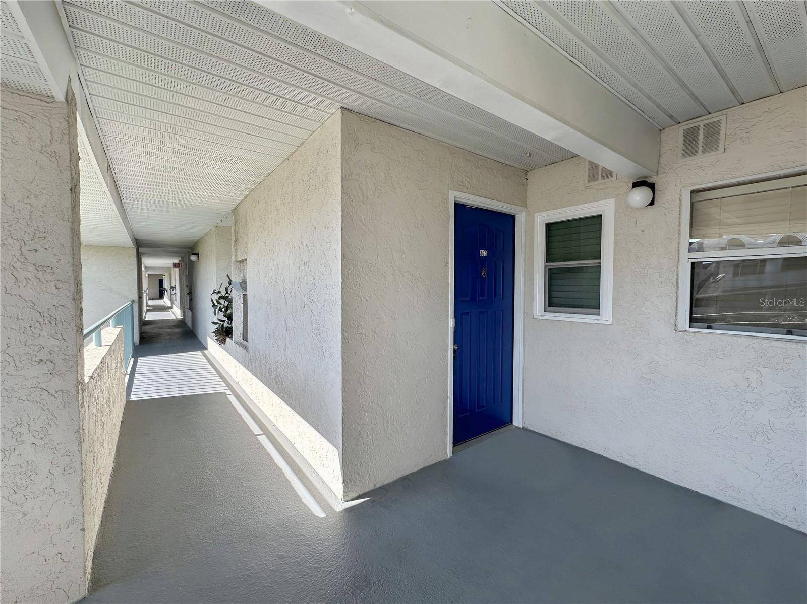 5537 SEA FOREST DR #304, New Port Richey, FL 34652