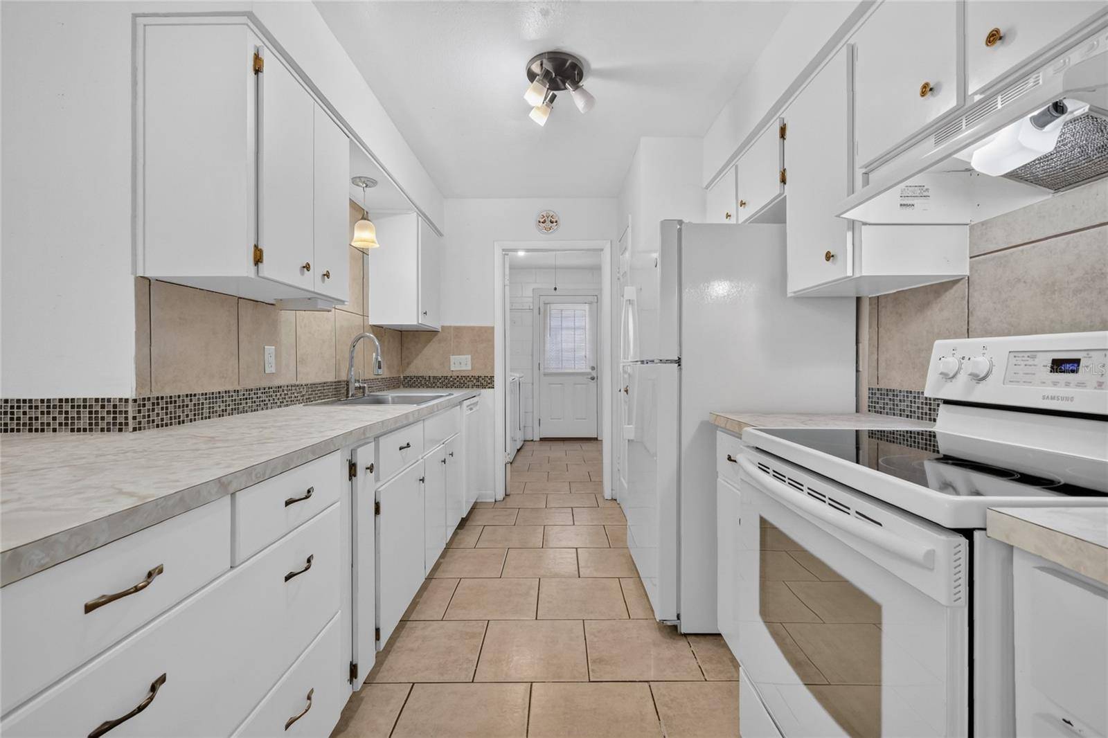2614 MARSHALL AVE, Sanford, FL 32771