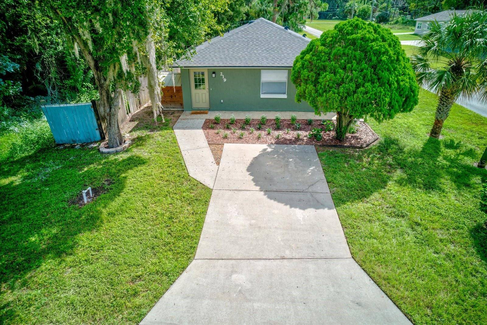 219 CUMMINGS ST, Oak Hill, FL 32759