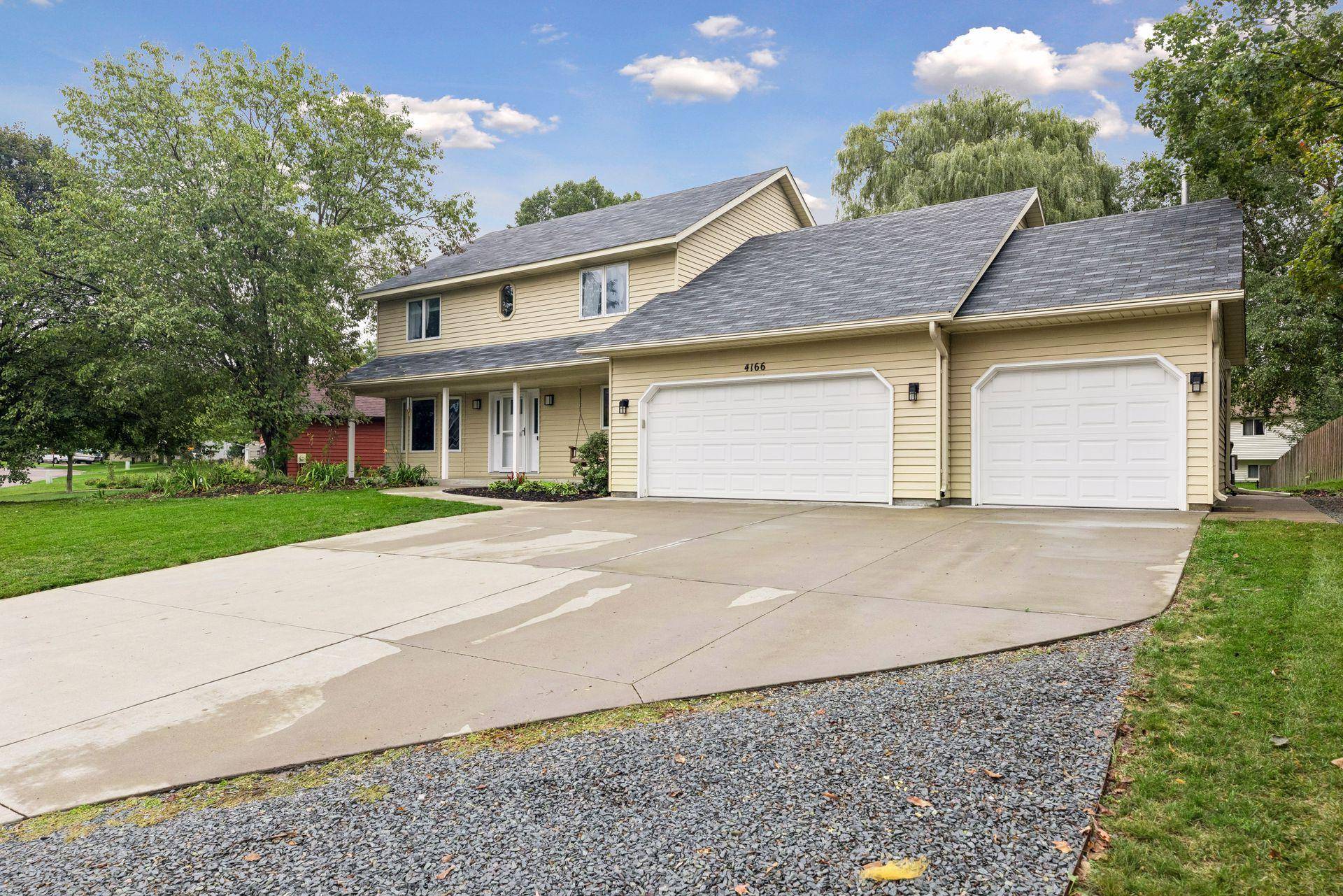 4166 Parkridge DR, White Bear Lake, MN 55110