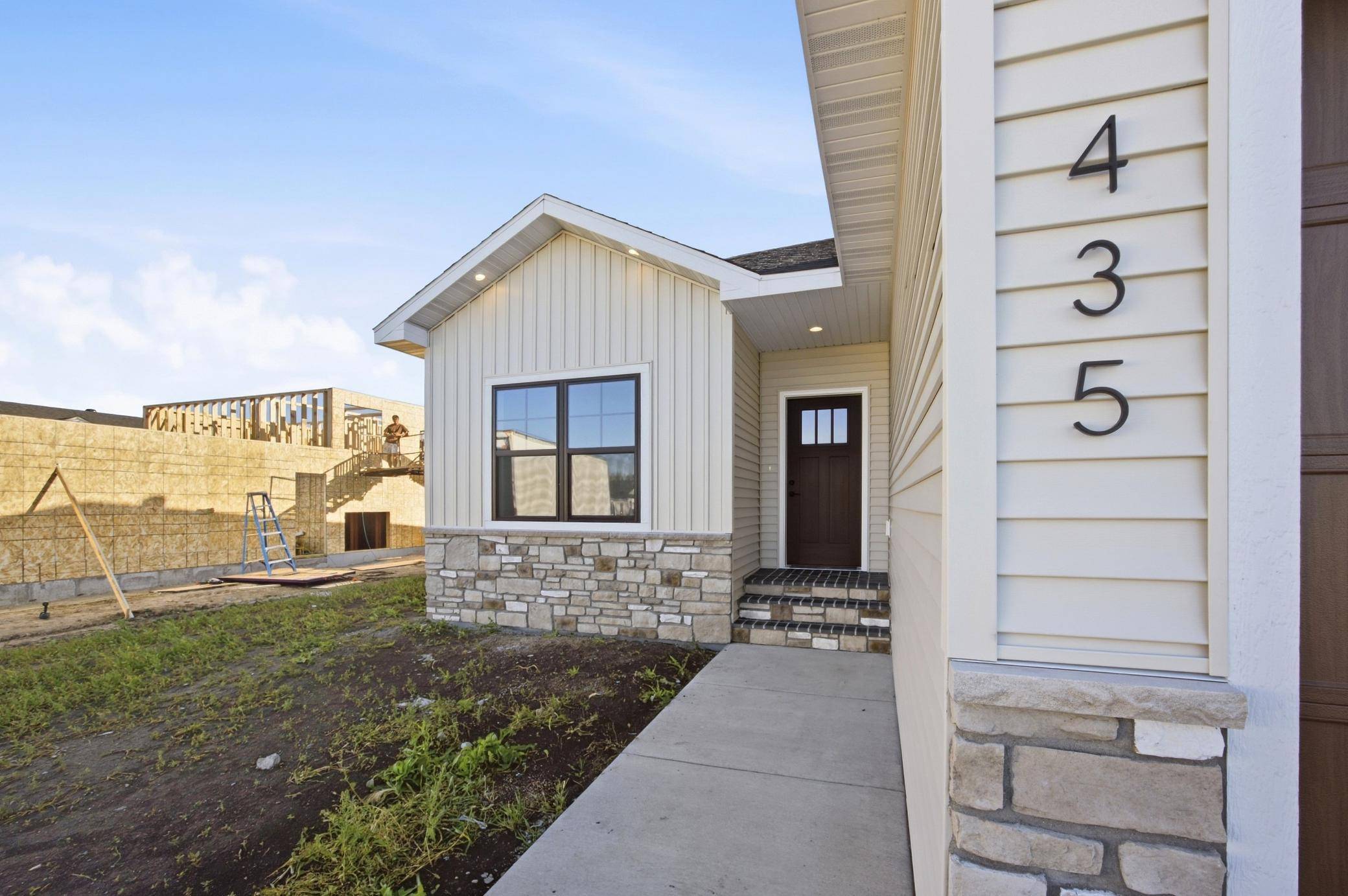 435 Goose LN, Casselton, ND 58012