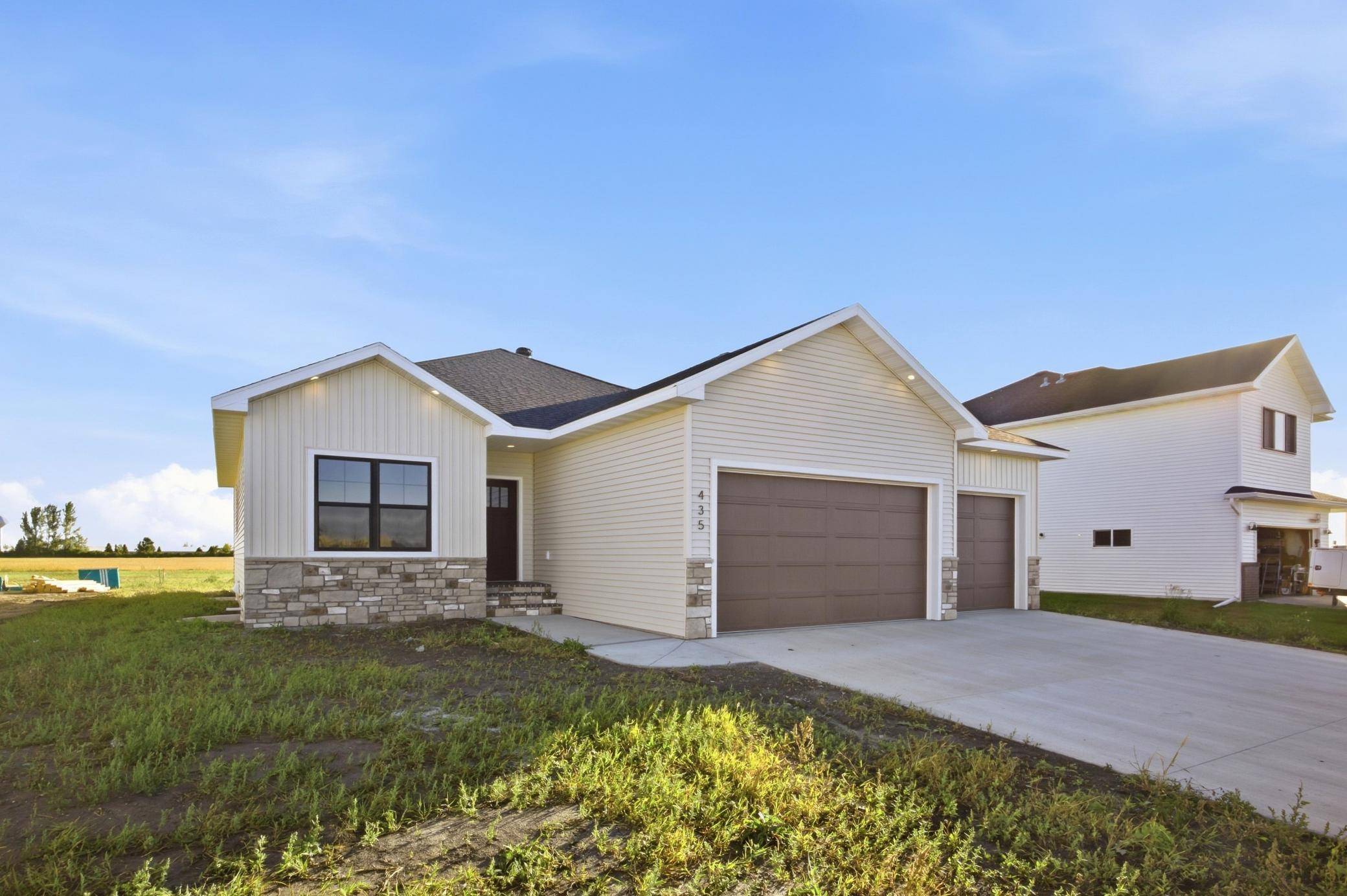 435 Goose LN, Casselton, ND 58012