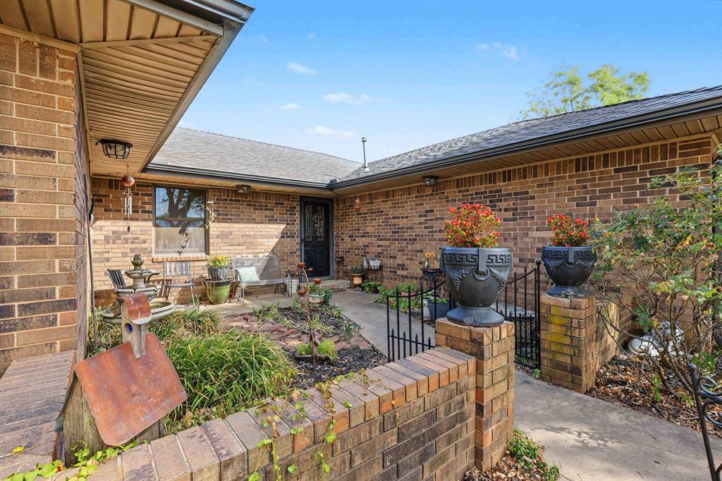 106800 S 3450 RD, Meeker, OK 74855
