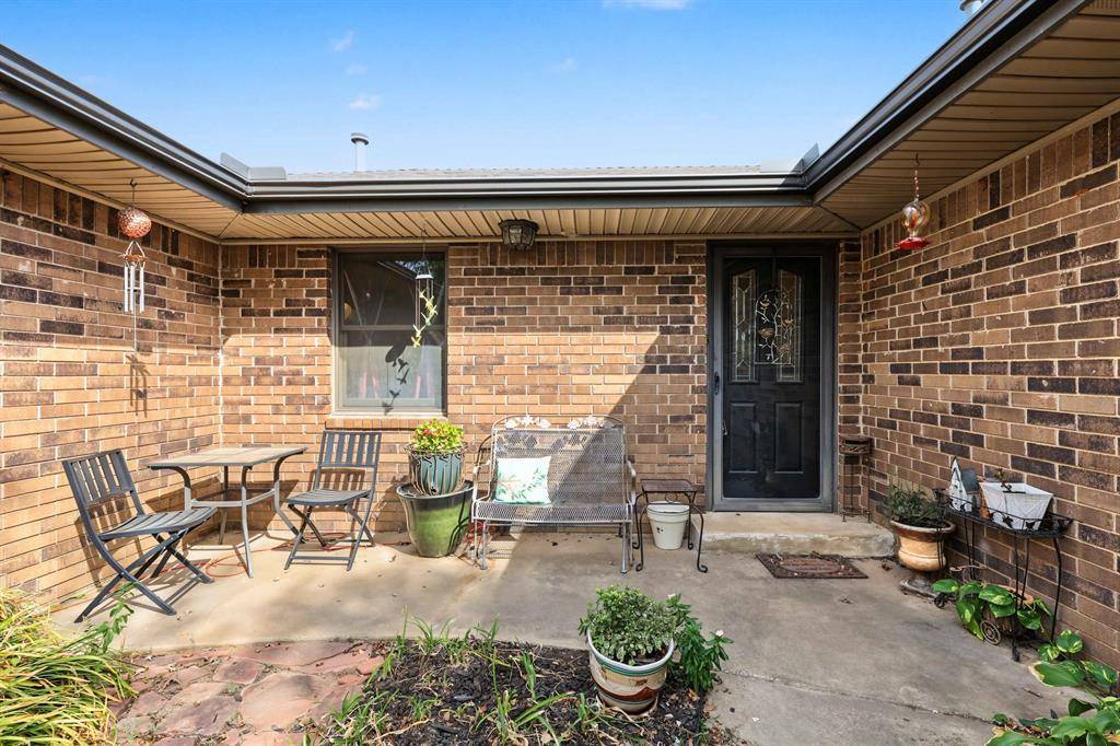 106800 S 3450 RD, Meeker, OK 74855