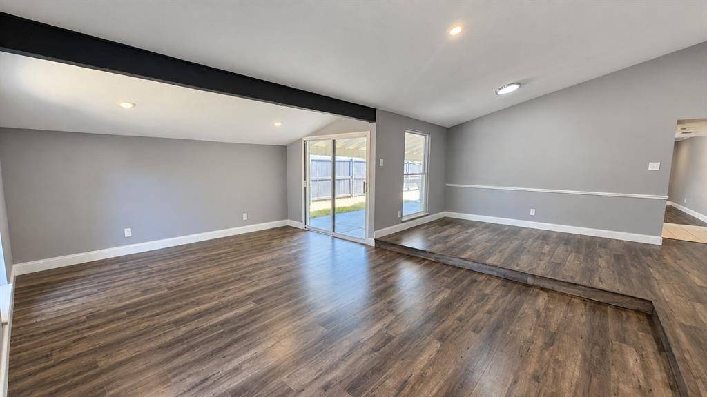 8508 Londonderry Lane, Dallas, TX 75228