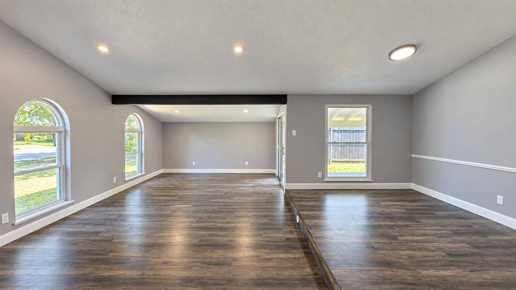 8508 Londonderry Lane, Dallas, TX 75228