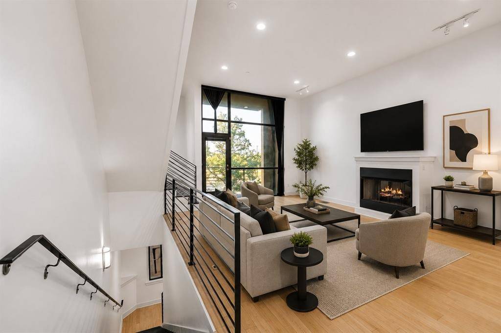 3200 Thomas Avenue #F, Dallas, TX 75204