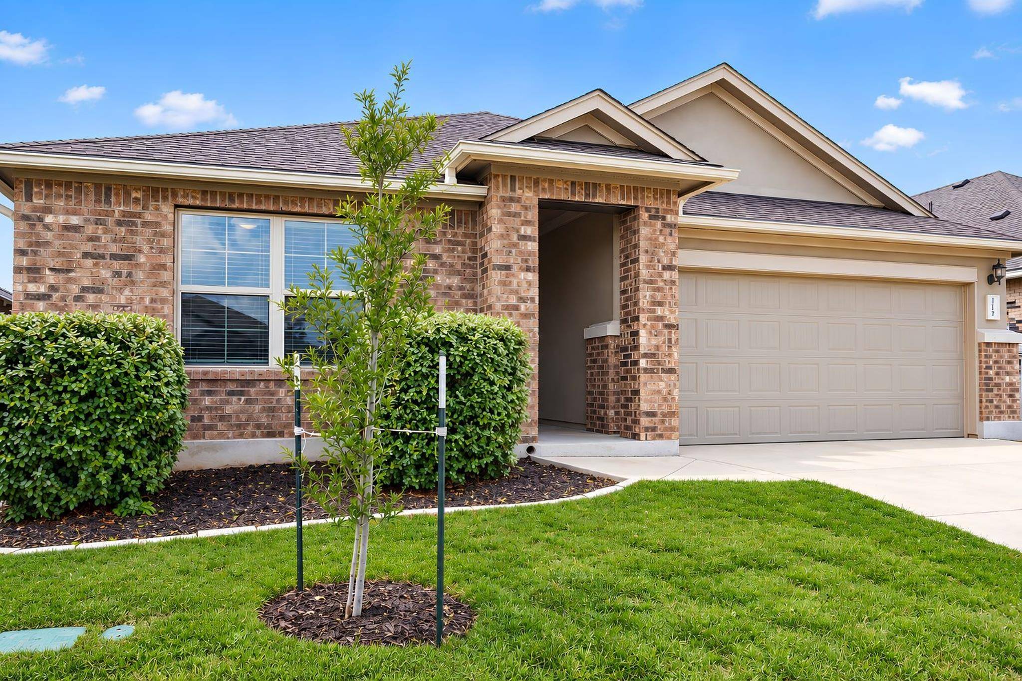 204 Bright Star LN, Georgetown, TX 78628