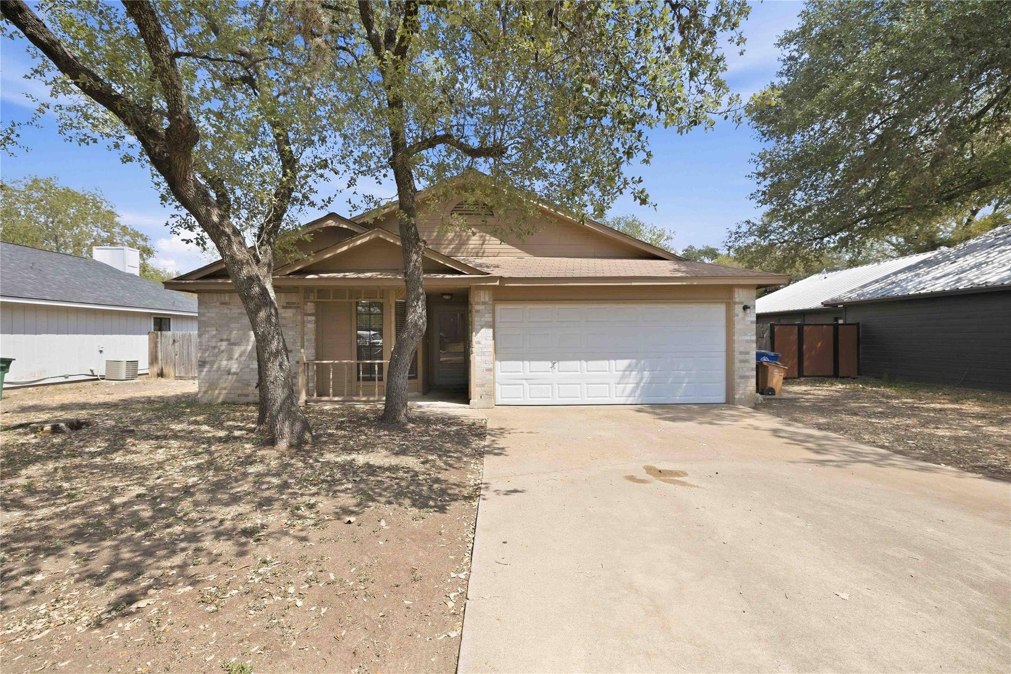 3902 Stonecroft DR, Austin, TX 78749