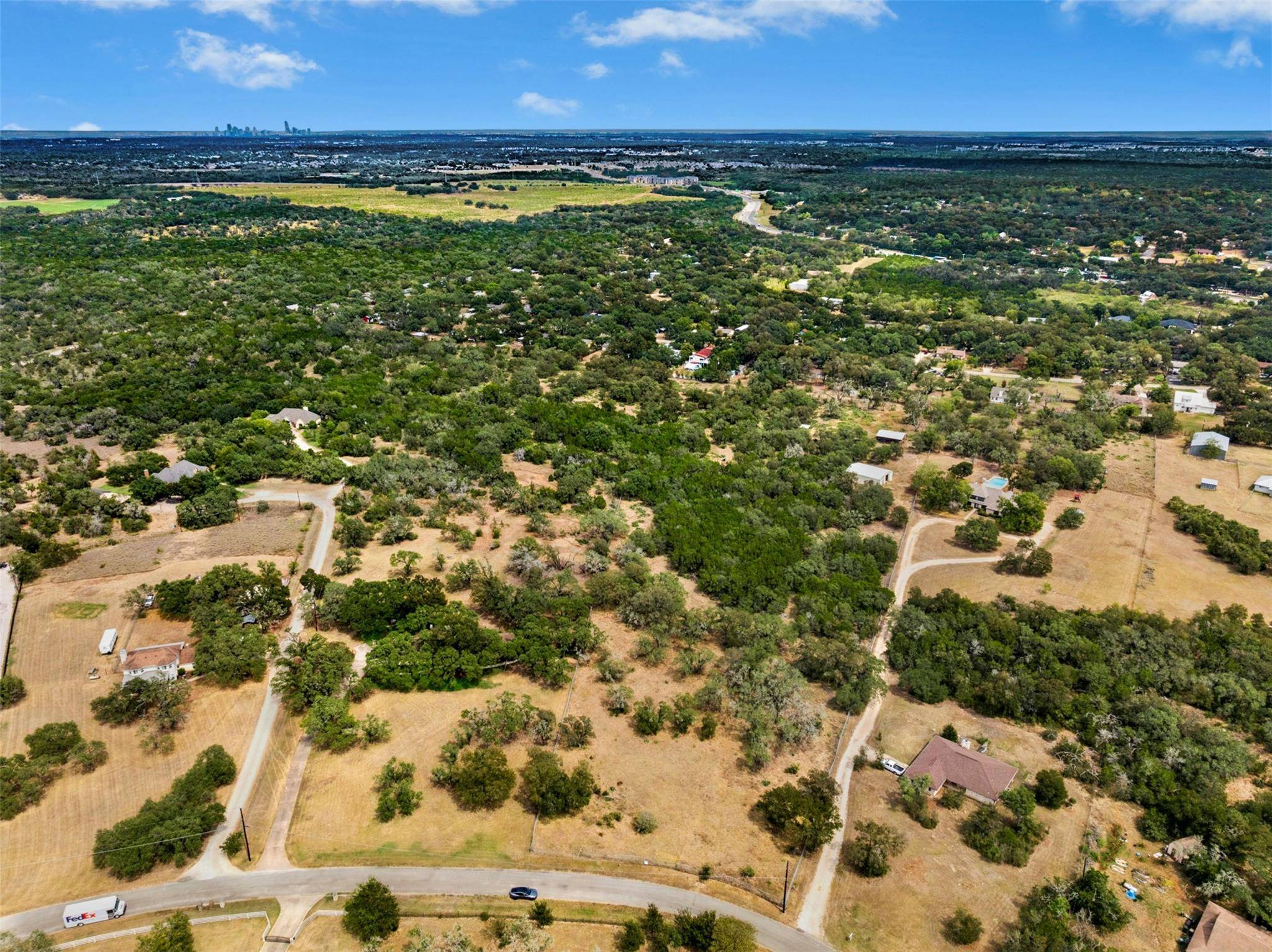 30 Country Oaks DR, Buda, TX 78610