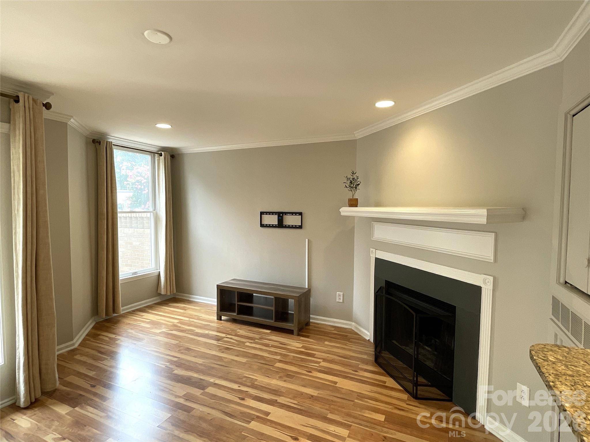 300 S Cedar ST #3, Charlotte, NC 28202