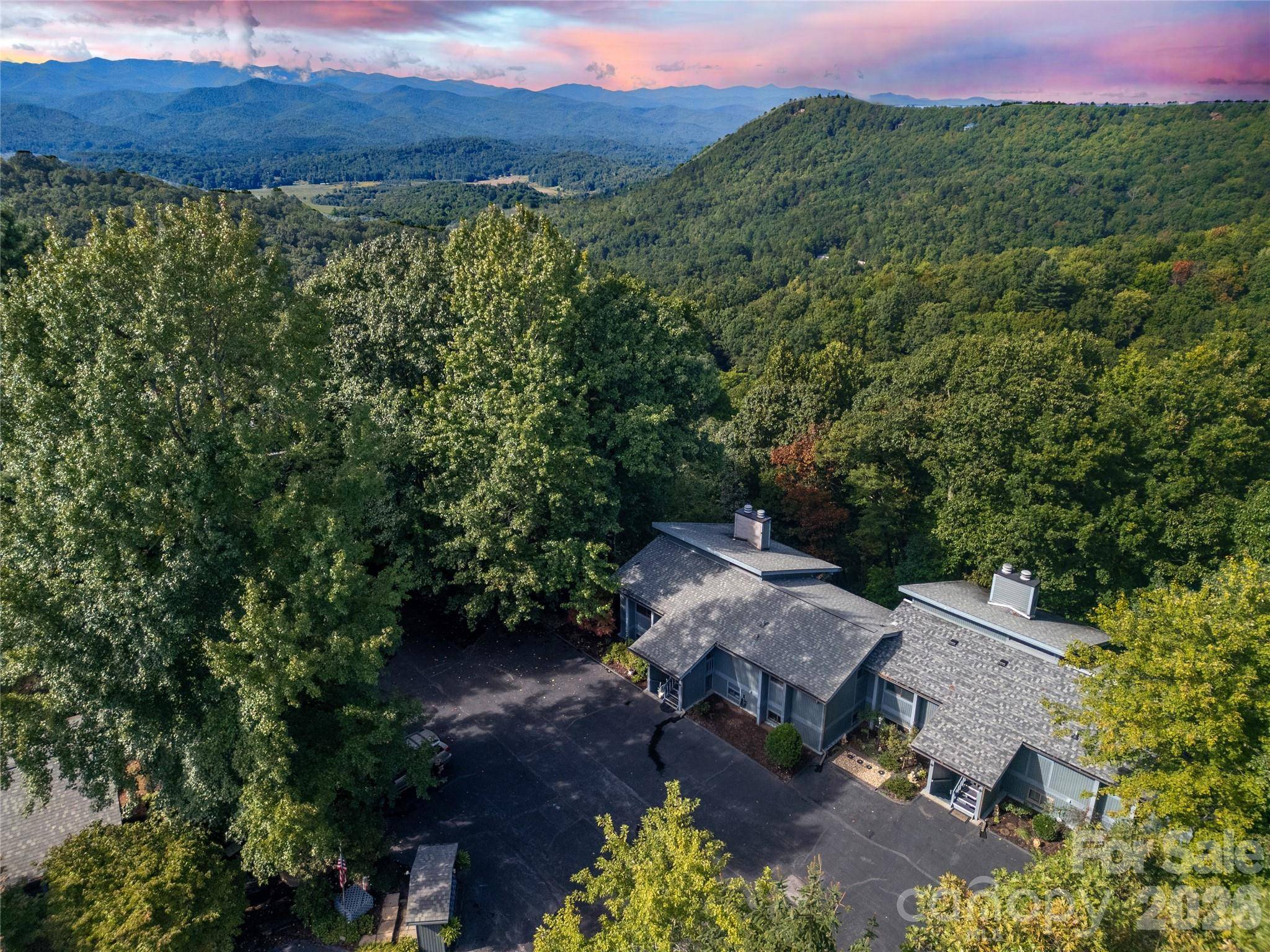 210 Tinequa DR, Brevard, NC 28712