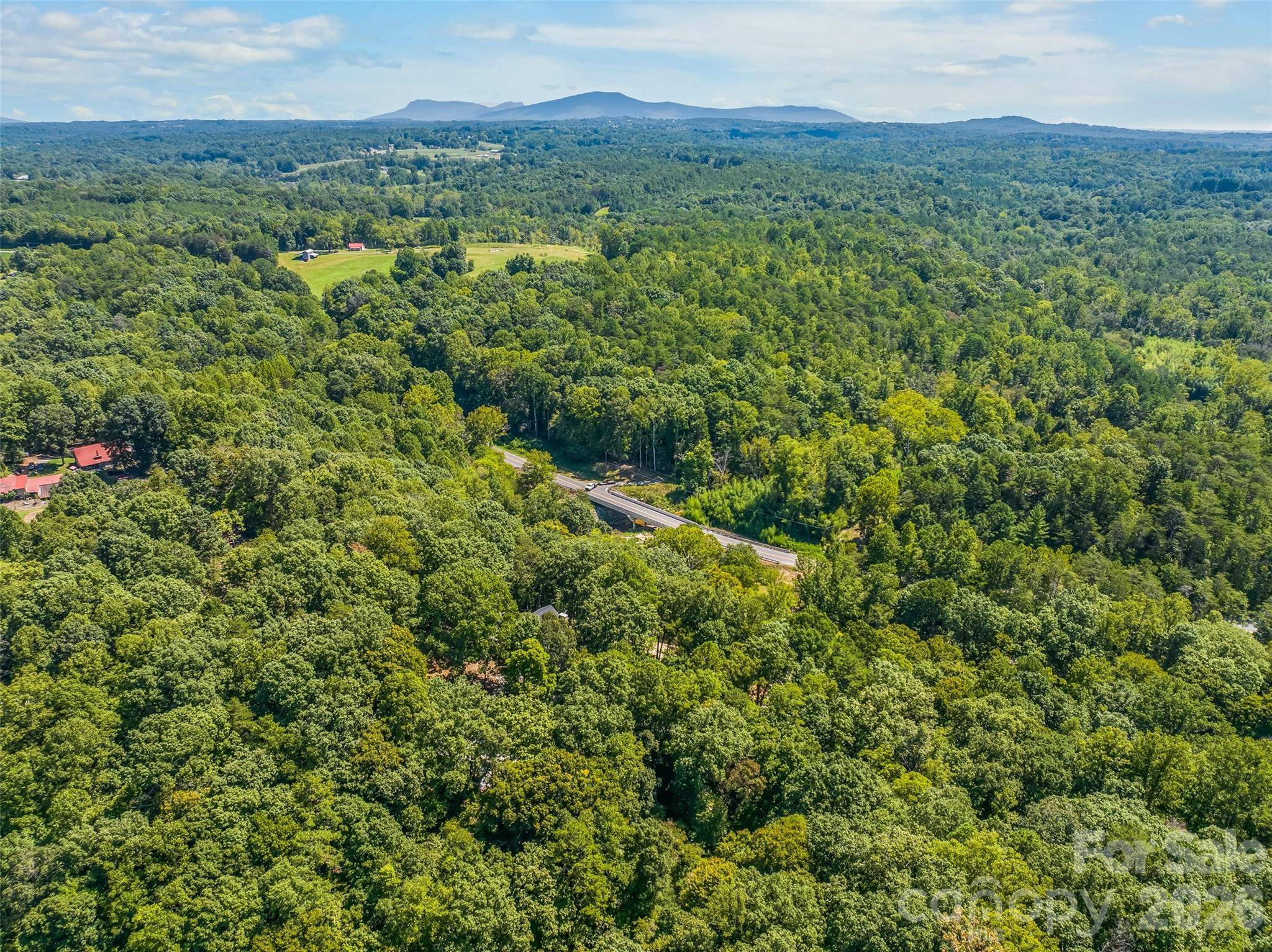 144 Cliff Side TRL, Pilot Mountain, NC 27041