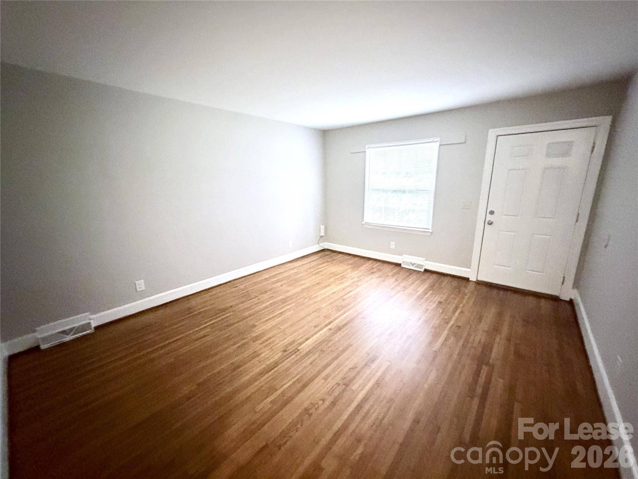 1724 Darbrook DR, Charlotte, NC 28205
