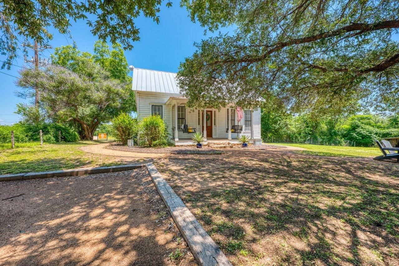 700 Bayley Street, Llano, TX 78643