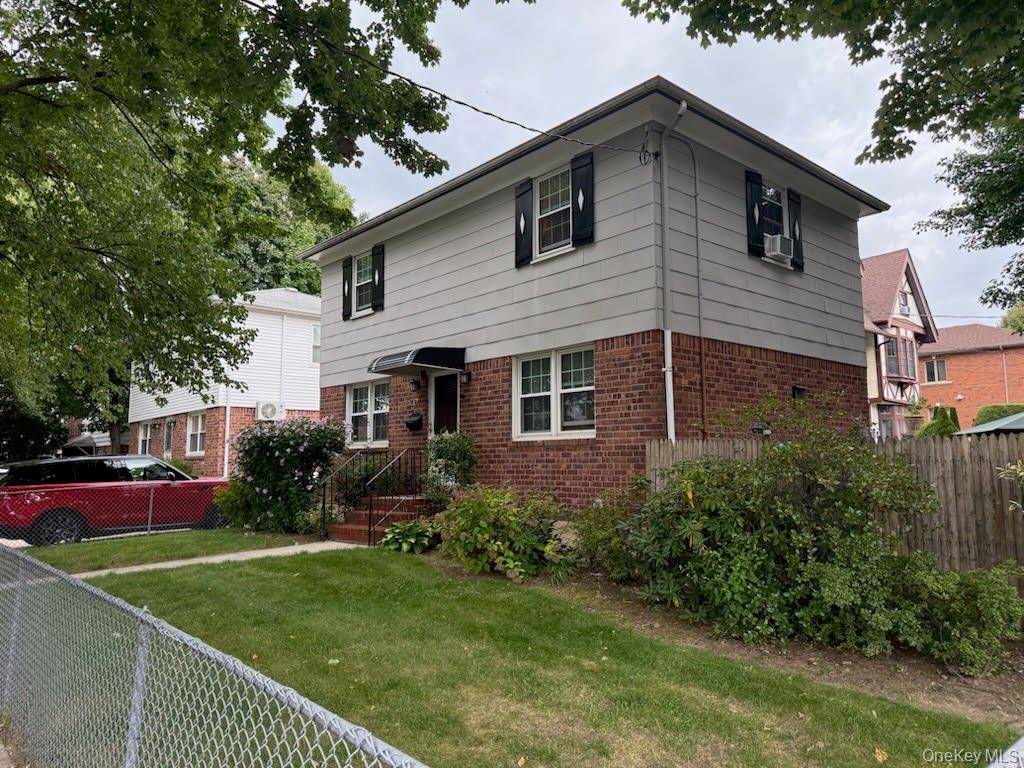 39-31 216th ST, Bayside, NY 11361