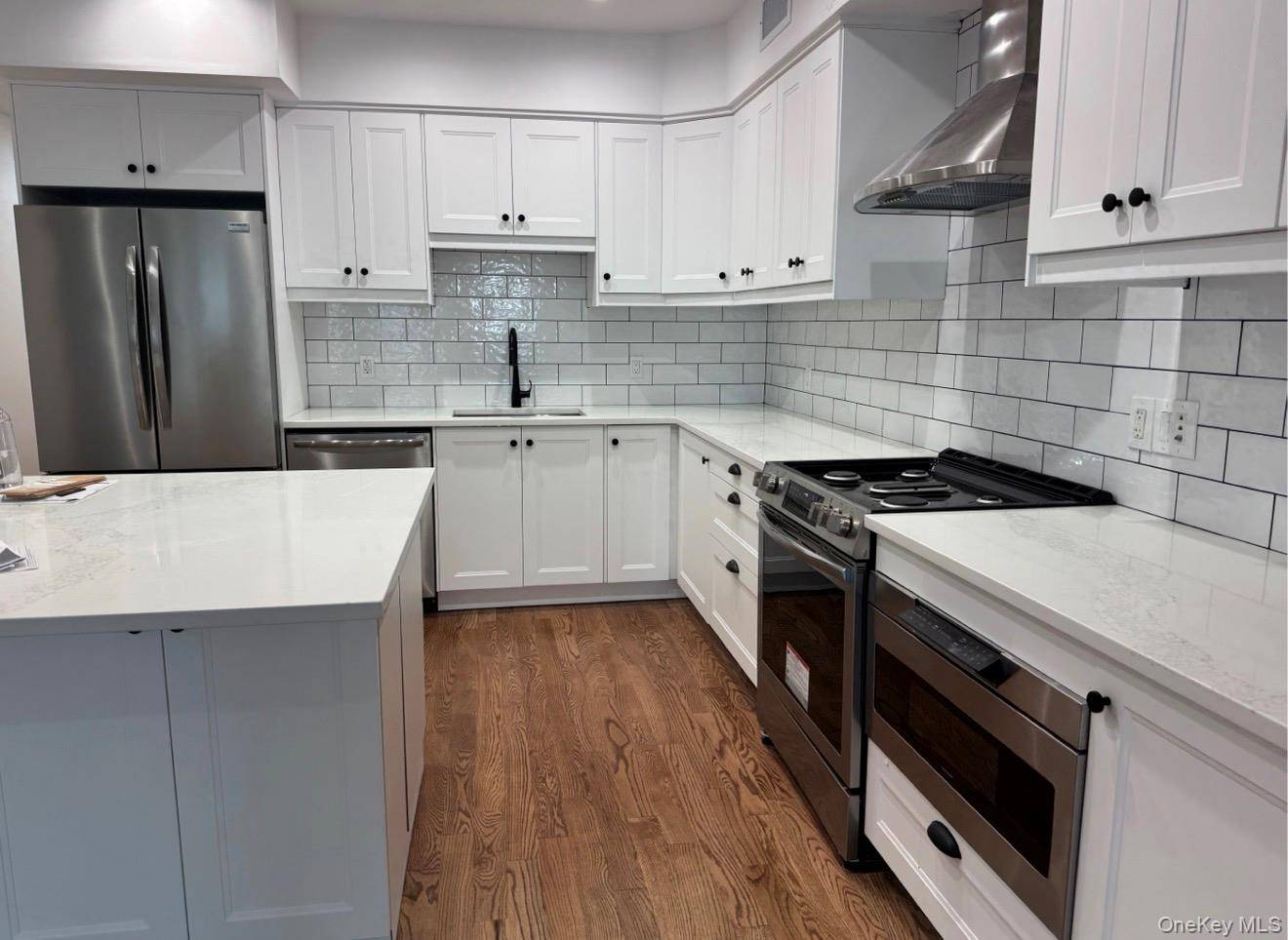 303 Main ST, Huntington, NY 11743