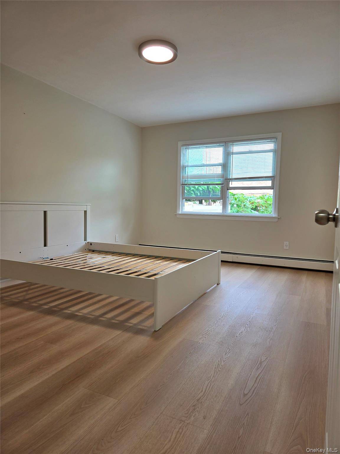 14903 Beech AVE, Flushing, NY 11355