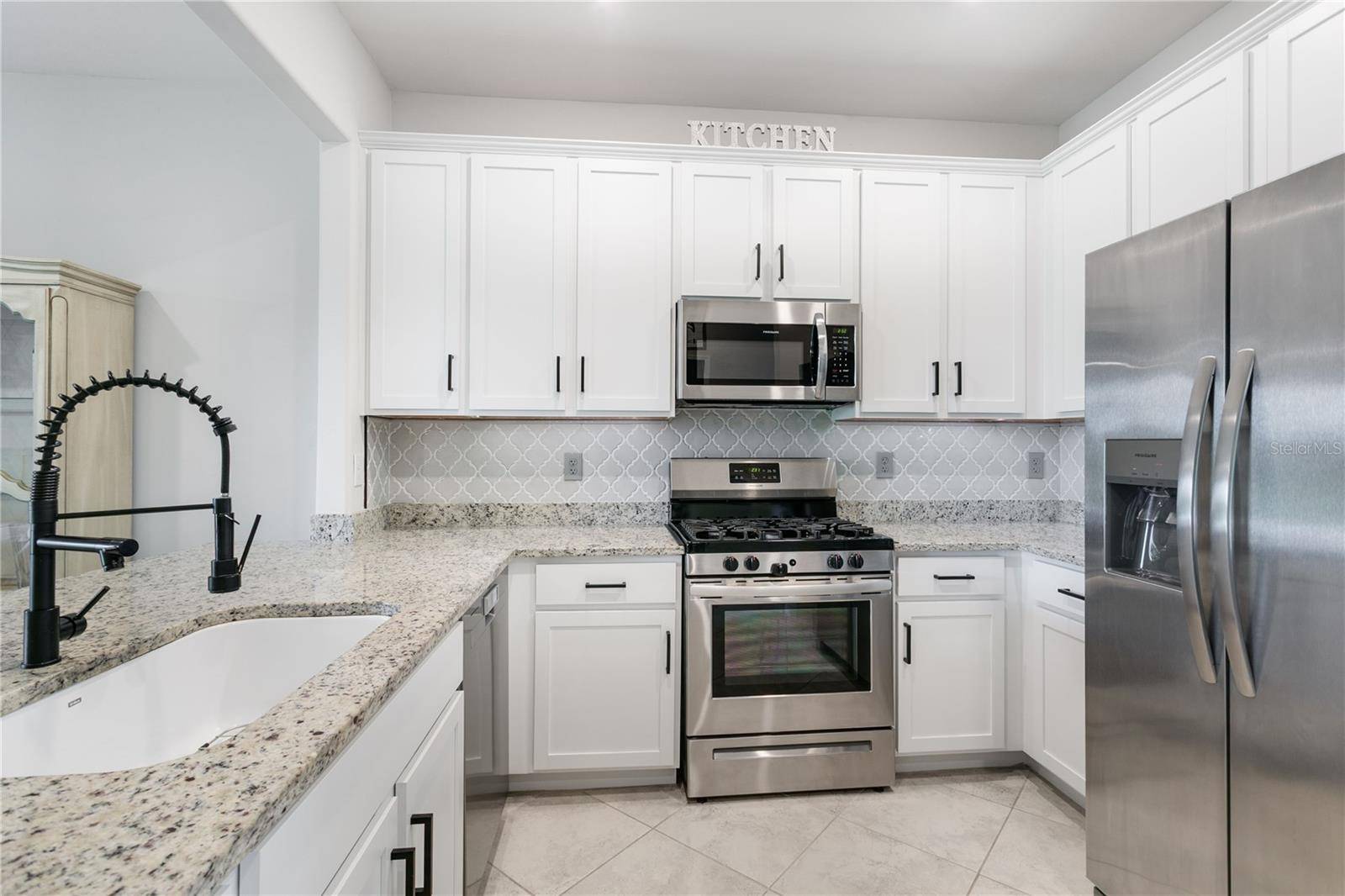 15250 SUNNY DAY DR, Bradenton, FL 34211