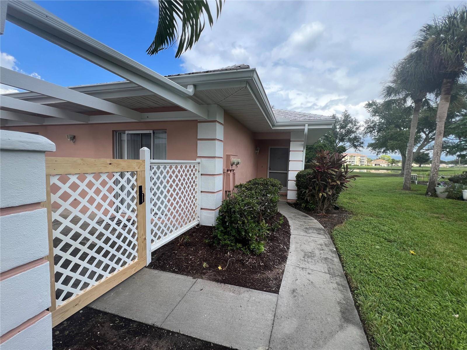338 CERROMAR WAY N #4, Venice, FL 34293