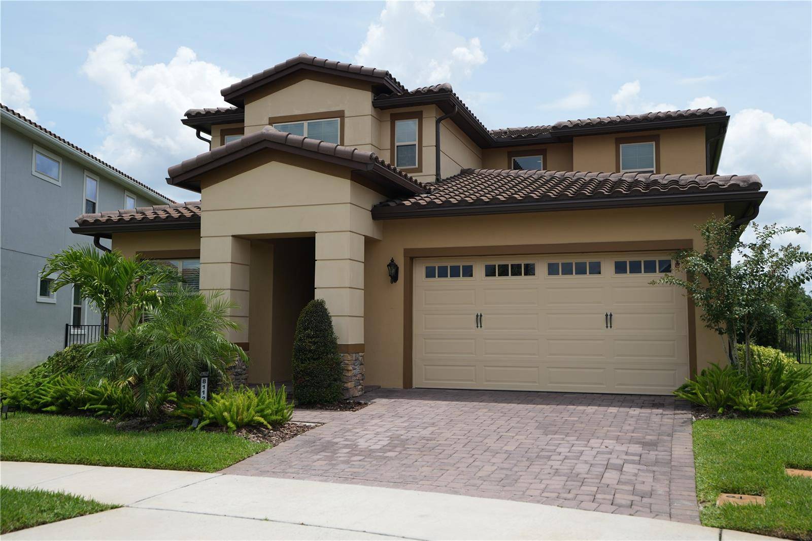 8112 CLEOBURY DR, Orlando, FL 32832