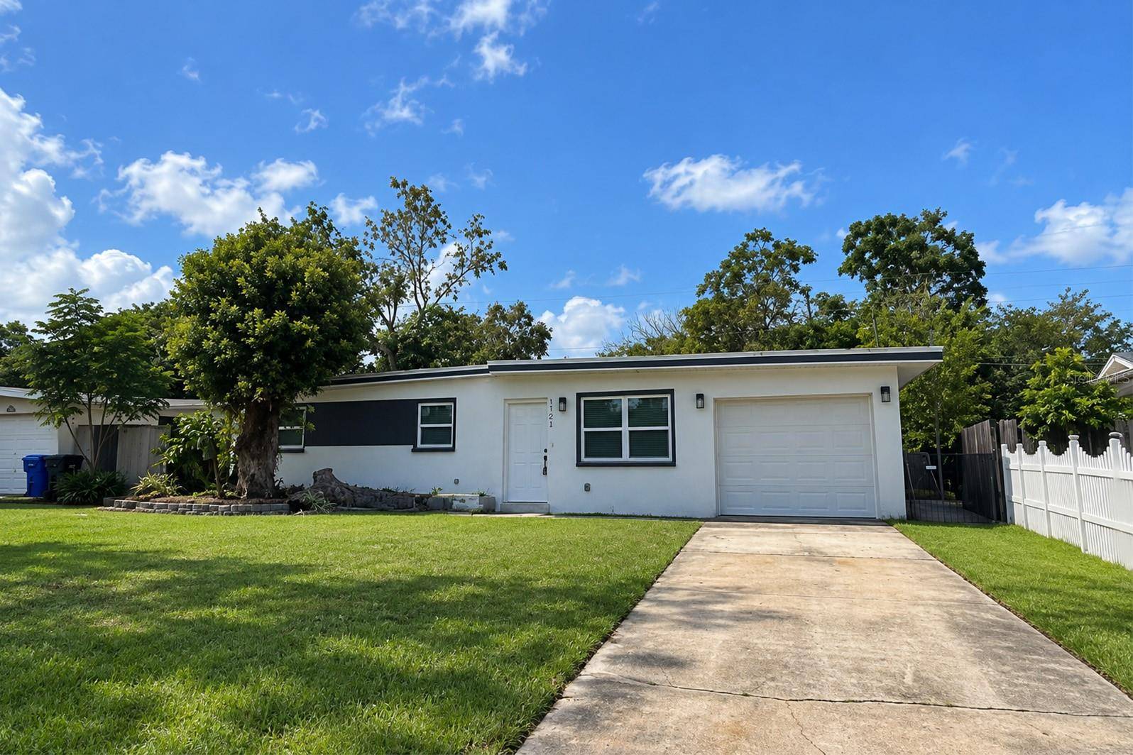 1701 TALLAHASSEE DR, Daytona Beach, FL 32117