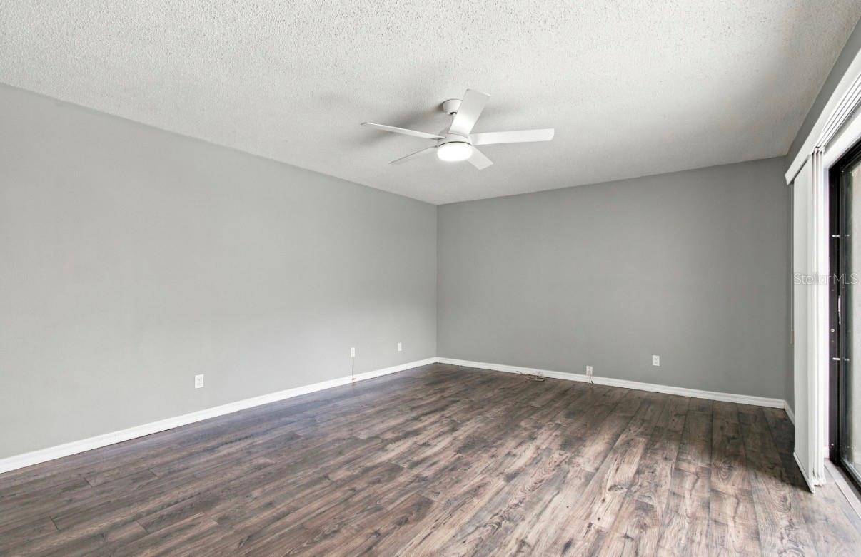 15431 W POND WOODS DR #15431, Tampa, FL 33618