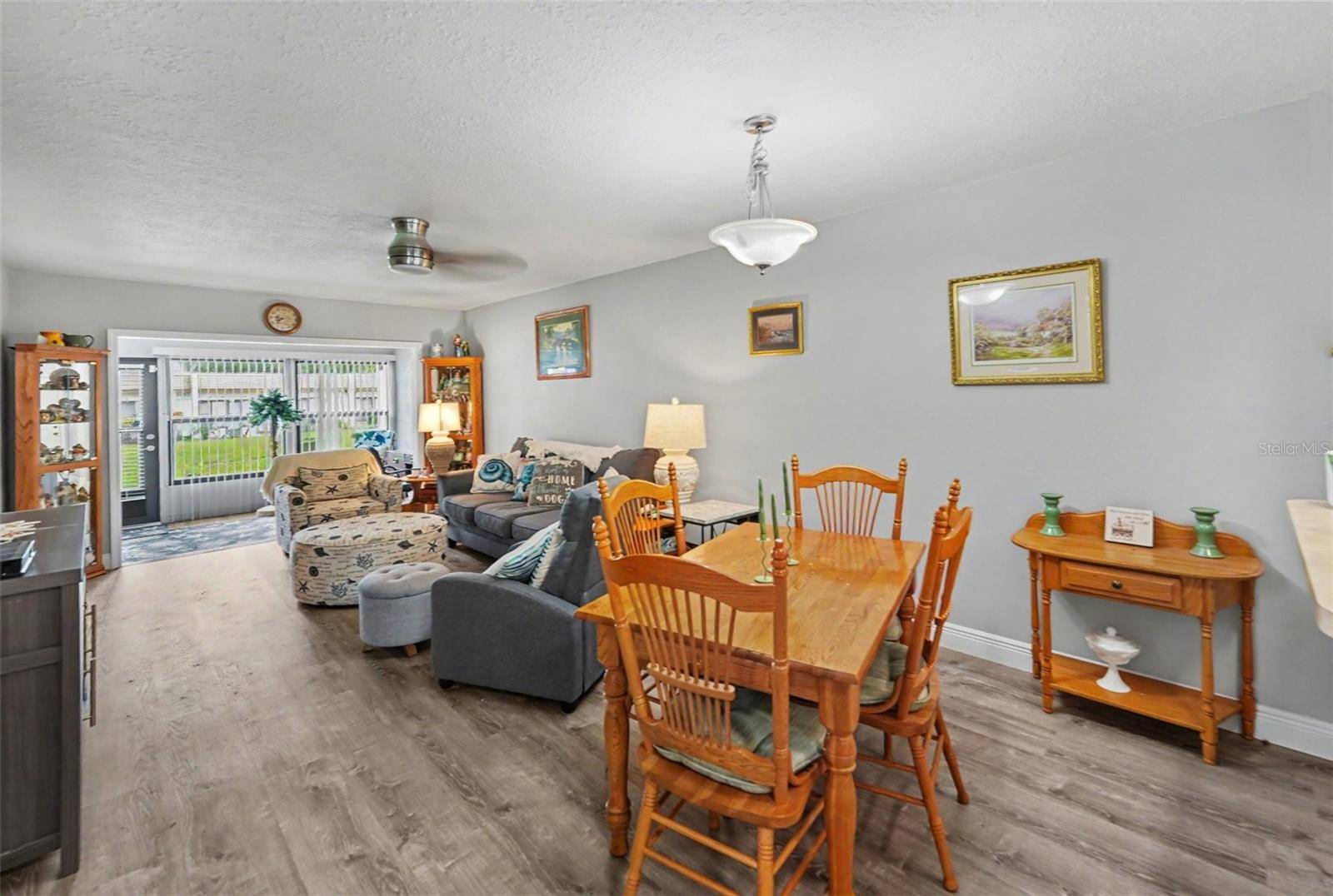 1195 MISSION HILLS BLVD #37C, Clearwater, FL 33759