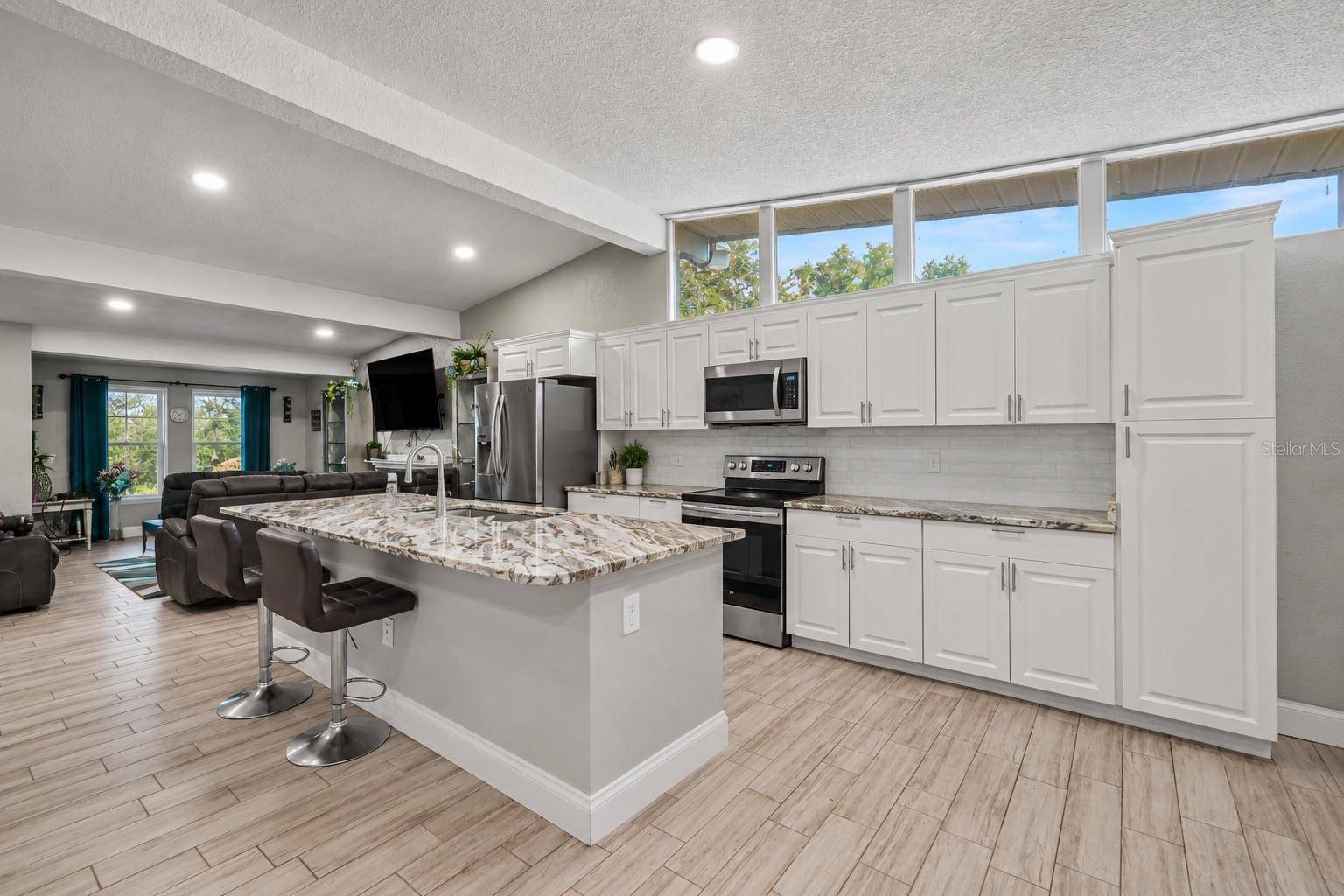 218 PARK RIDGE AVE, Temple Terrace, FL 33617