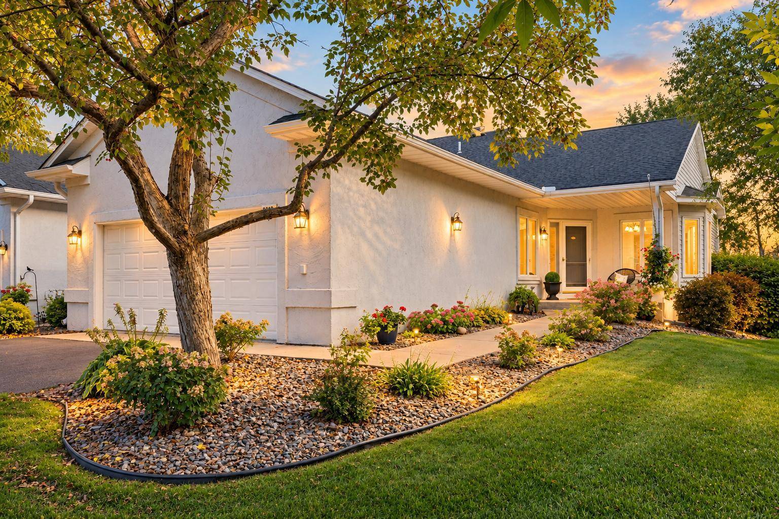 9296 Tewsbury BND, Maple Grove, MN 55311