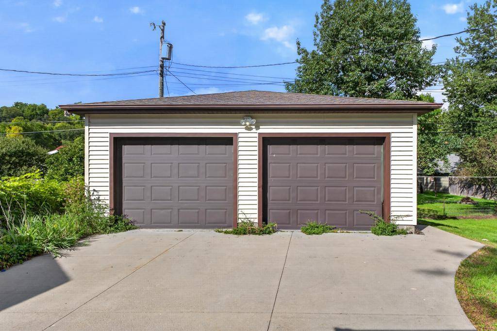 849 11 1/2 ST SW, Rochester, MN 55902