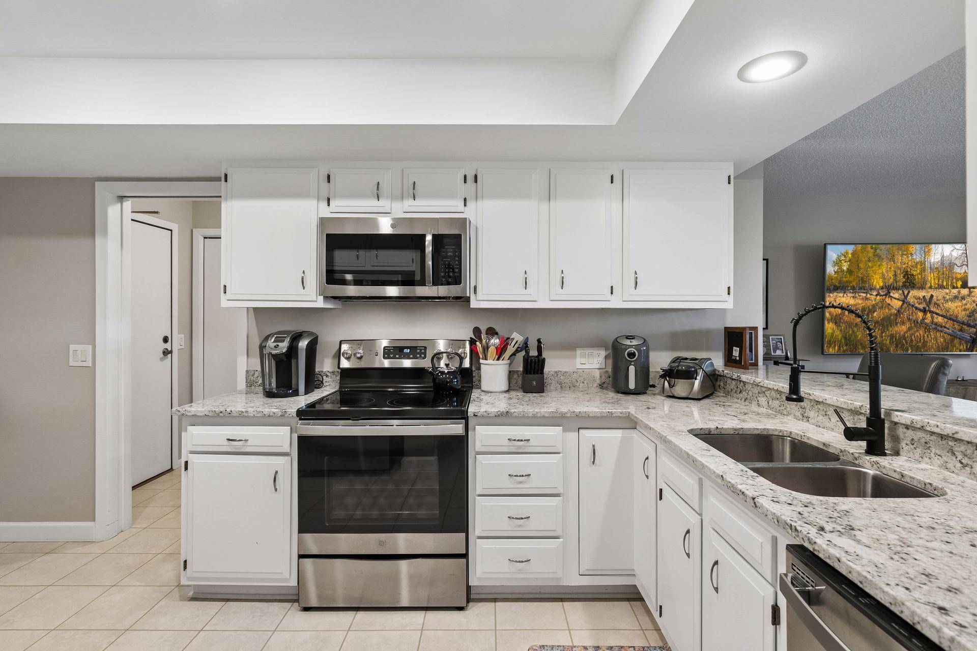 9700 Portland AVE S #223, Bloomington, MN 55420