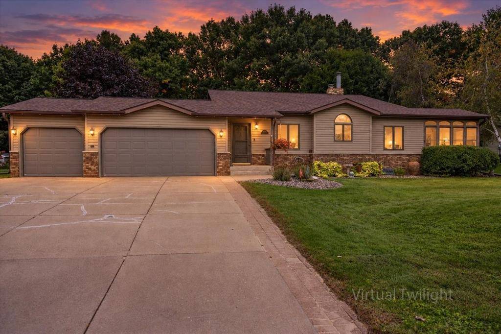 2925 Plum Tree CIR S, Menomonie, WI 54751