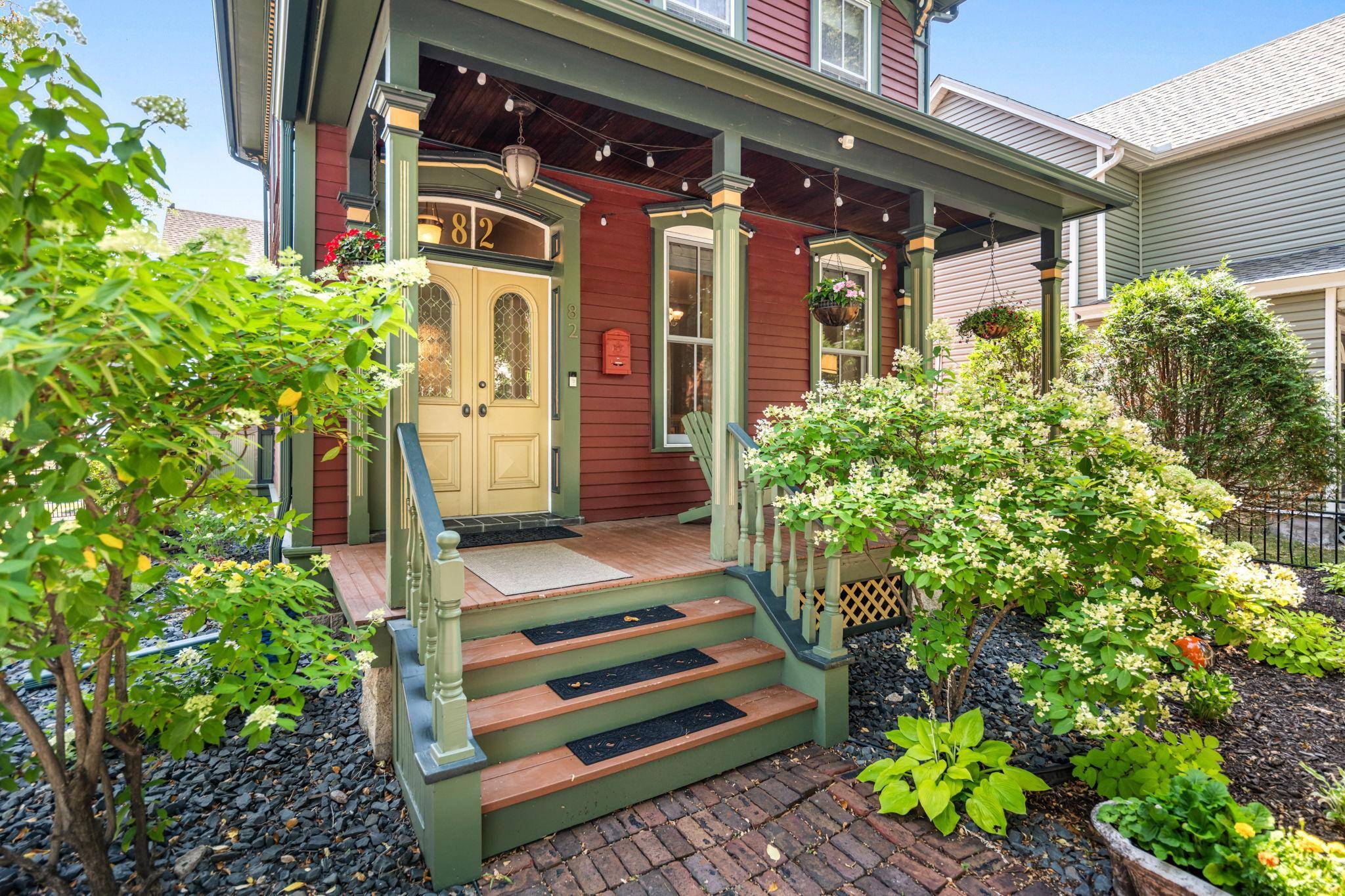 82 Leech ST, Saint Paul, MN 55102