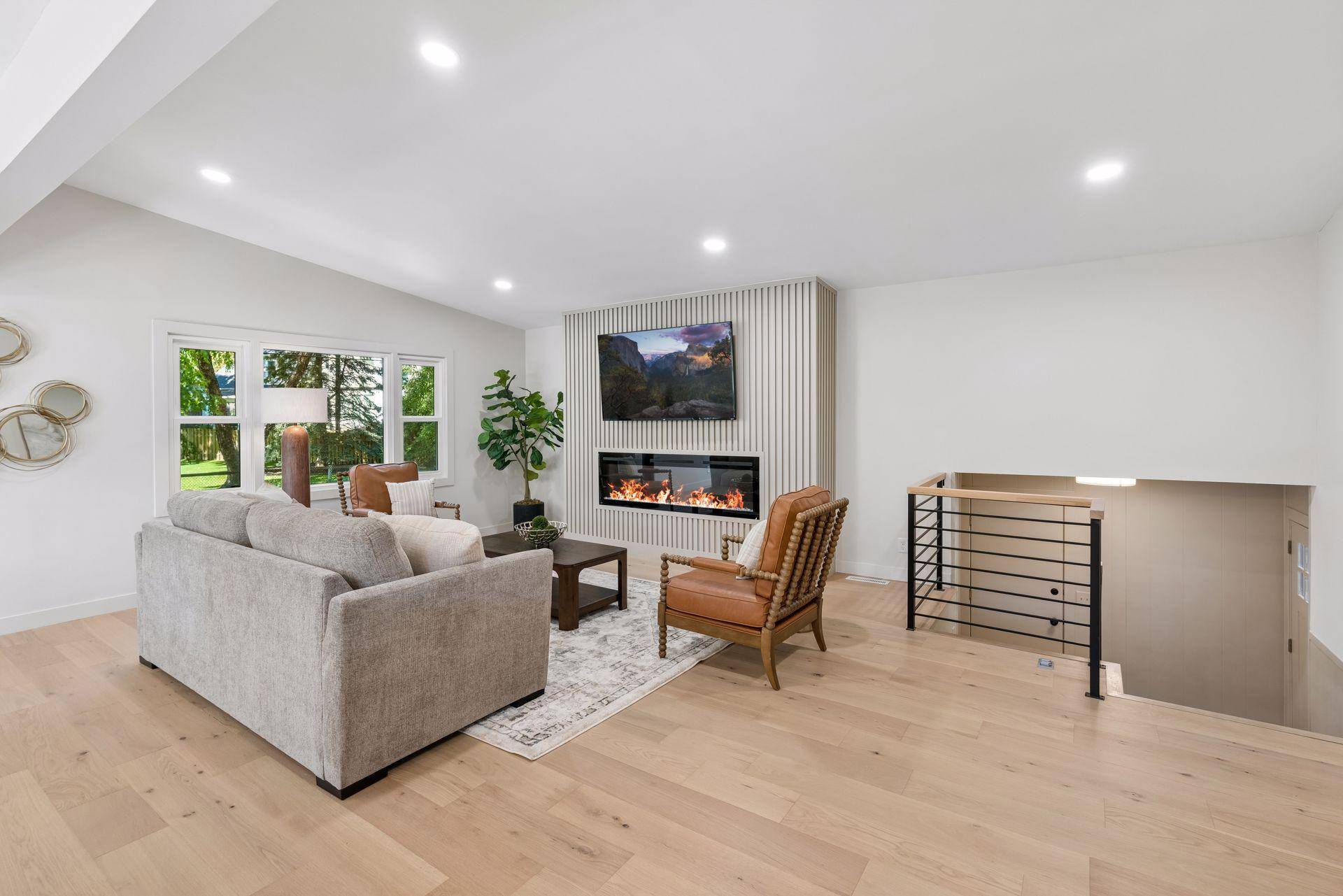 5516 Warden AVE, Edina, MN 55436