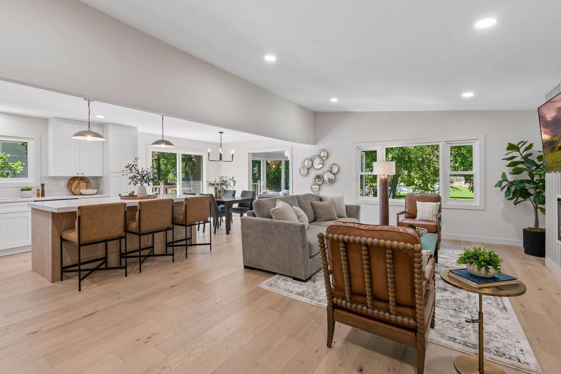 5516 Warden AVE, Edina, MN 55436
