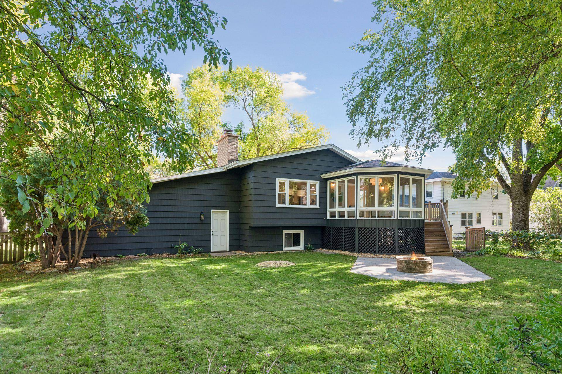 5516 Warden AVE, Edina, MN 55436