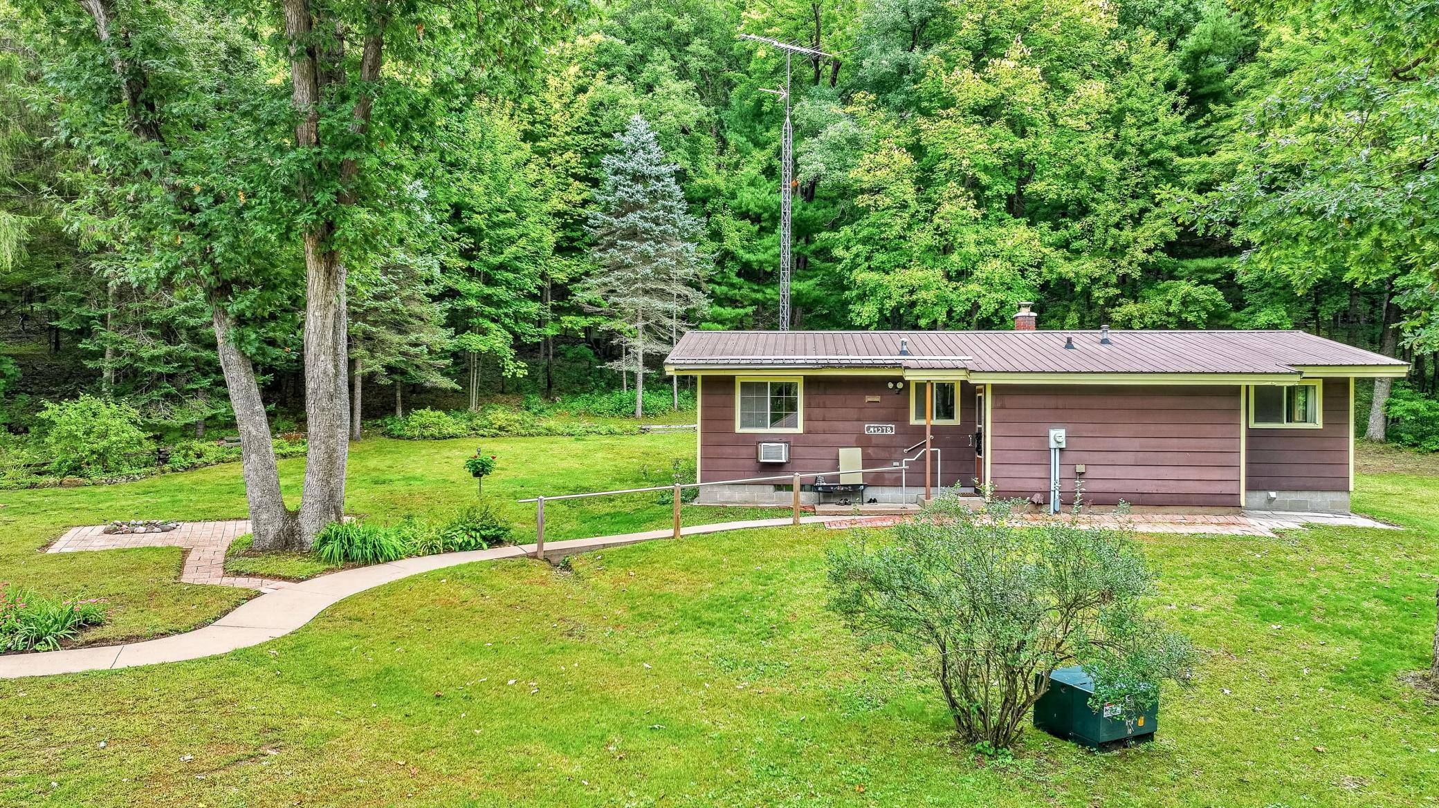 N9278 State Road 25, Colfax, WI 54730