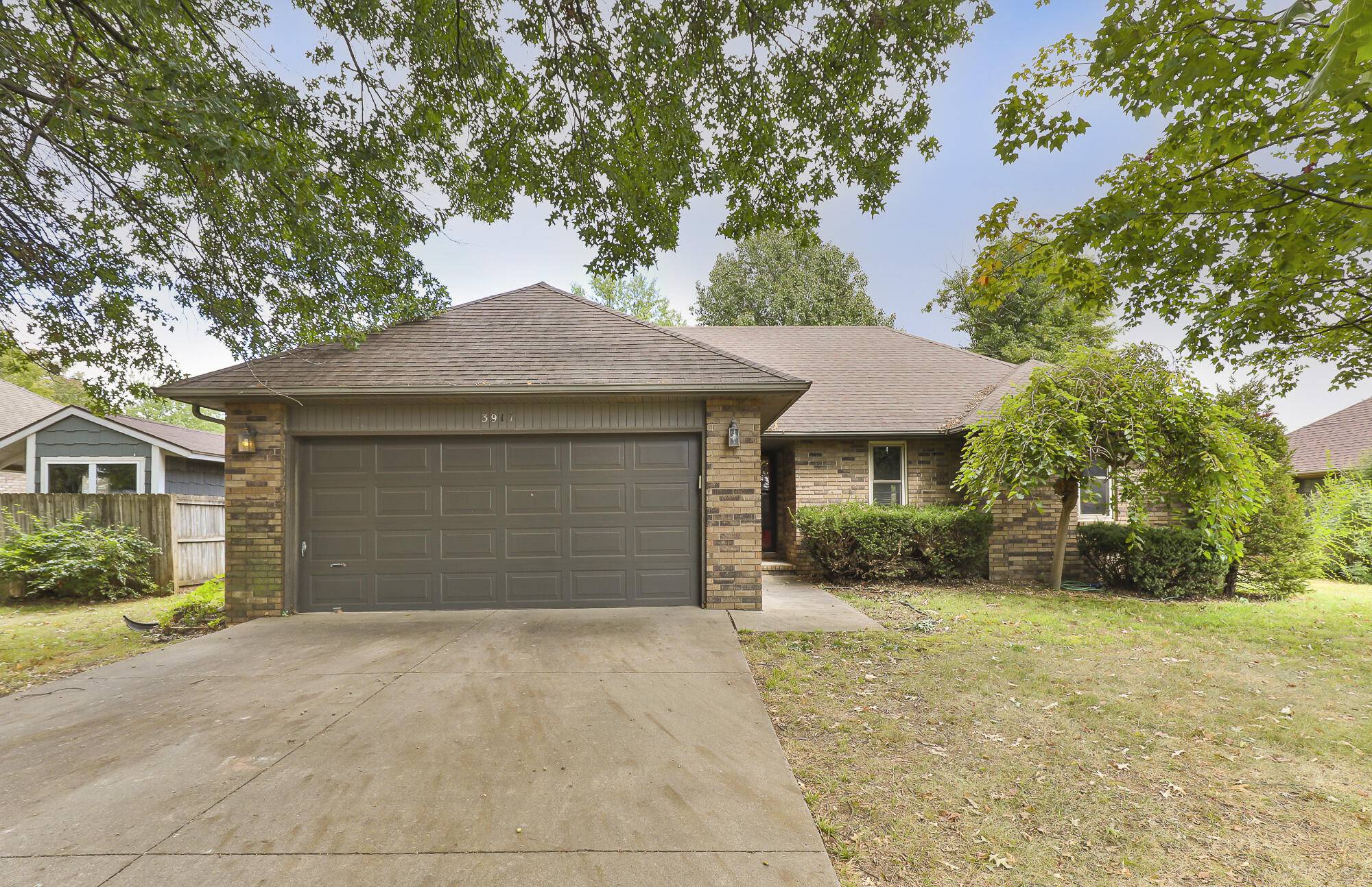 3917 W Harrison ST, Springfield, MO 65802