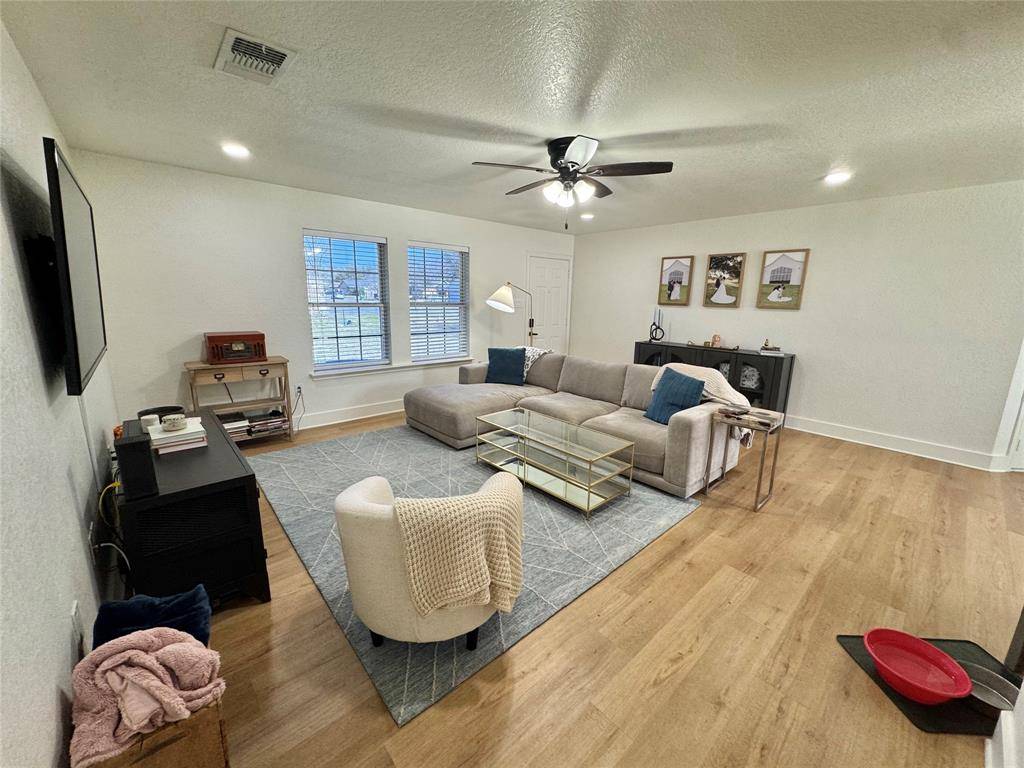 704 Shady Grove Court, Granbury, TX 76049
