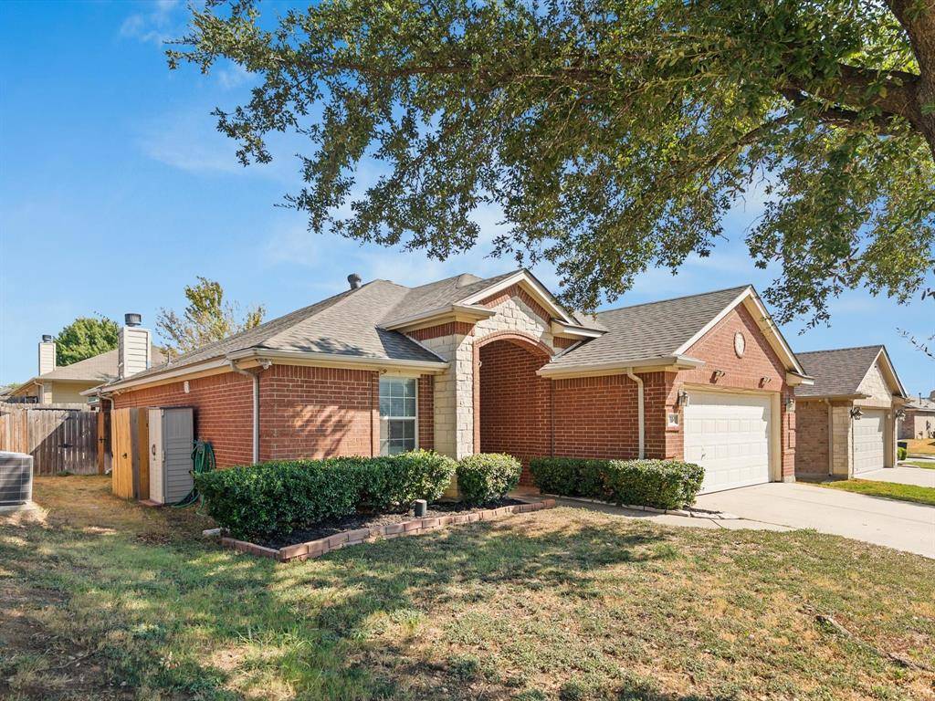 6504 Sierra Madre Drive, Fort Worth, TX 76179