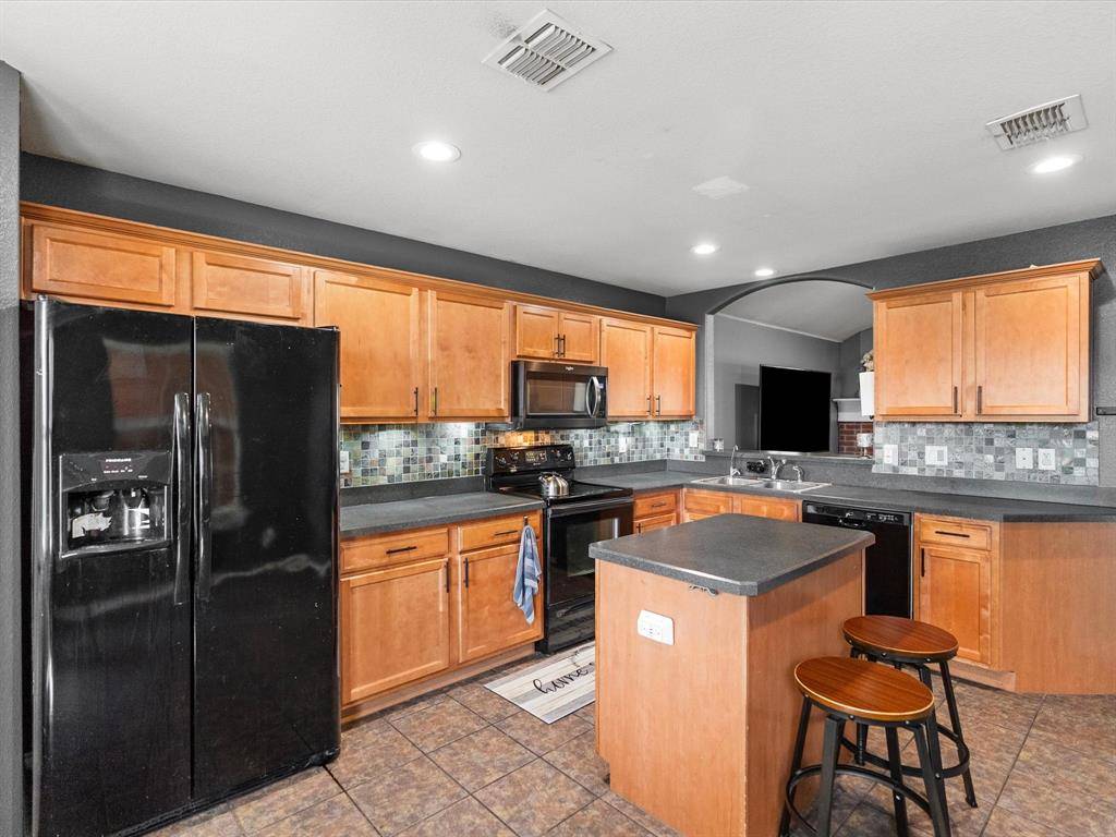 6504 Sierra Madre Drive, Fort Worth, TX 76179