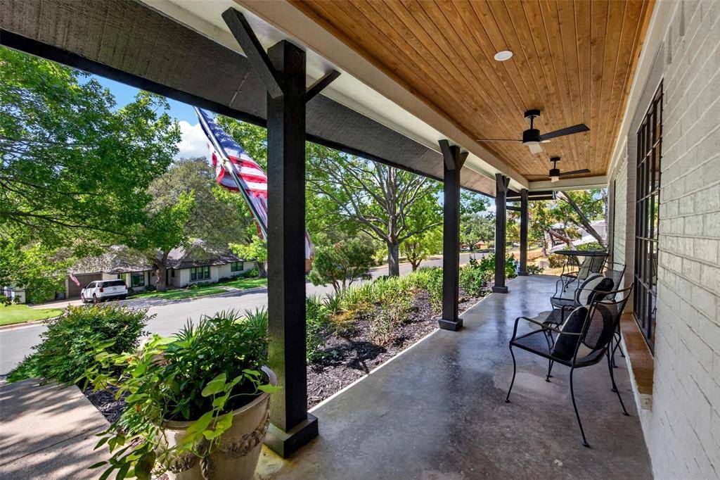 1609 Ems Road W, Fort Worth, TX 76116