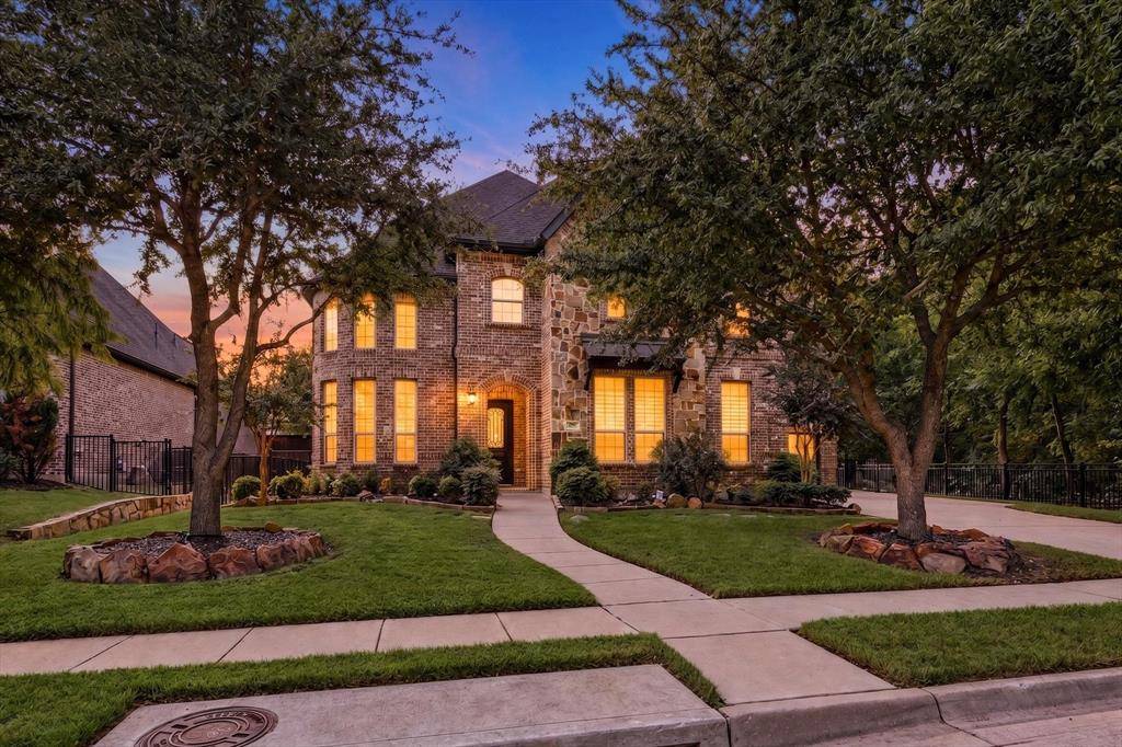 2901 Merryglen Lane, Flower Mound, TX 75022