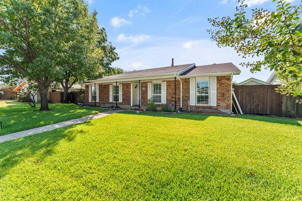 1813 Dodge Trail, Grand Prairie, TX 75052