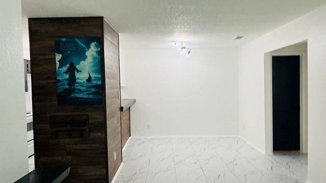 2200 E Trinity Mills Road #313, Carrollton, TX 75006