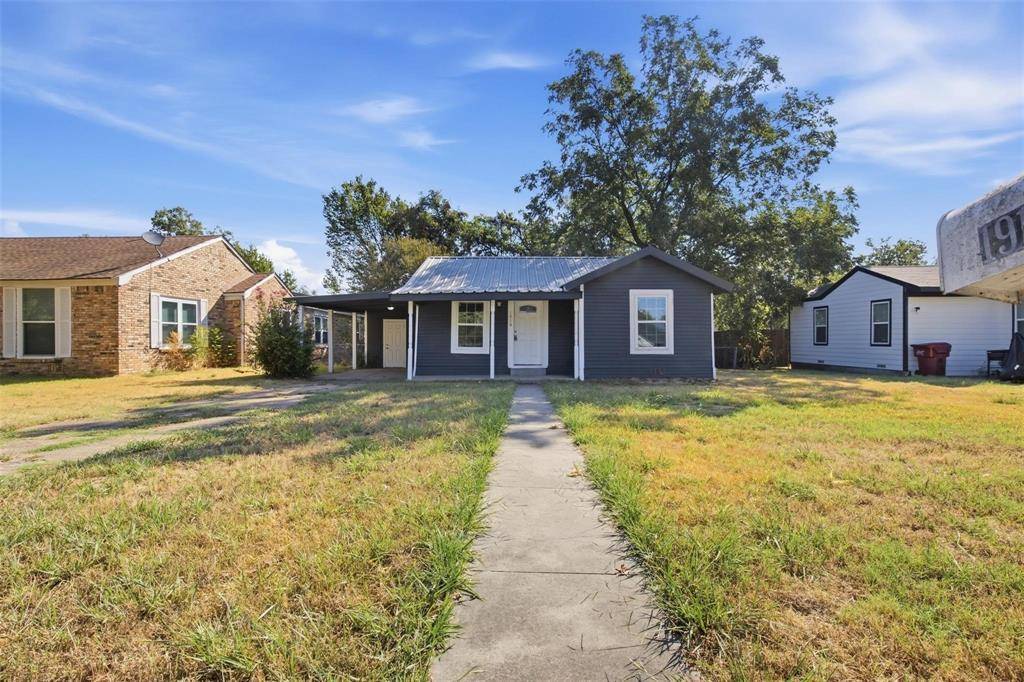 1916 Liberty Street, Bonham, TX 75418