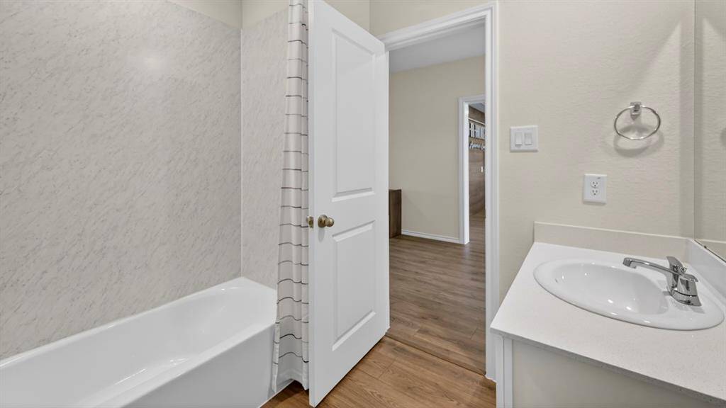 2913 Carrington Hill Drive, Sherman, TX 75092