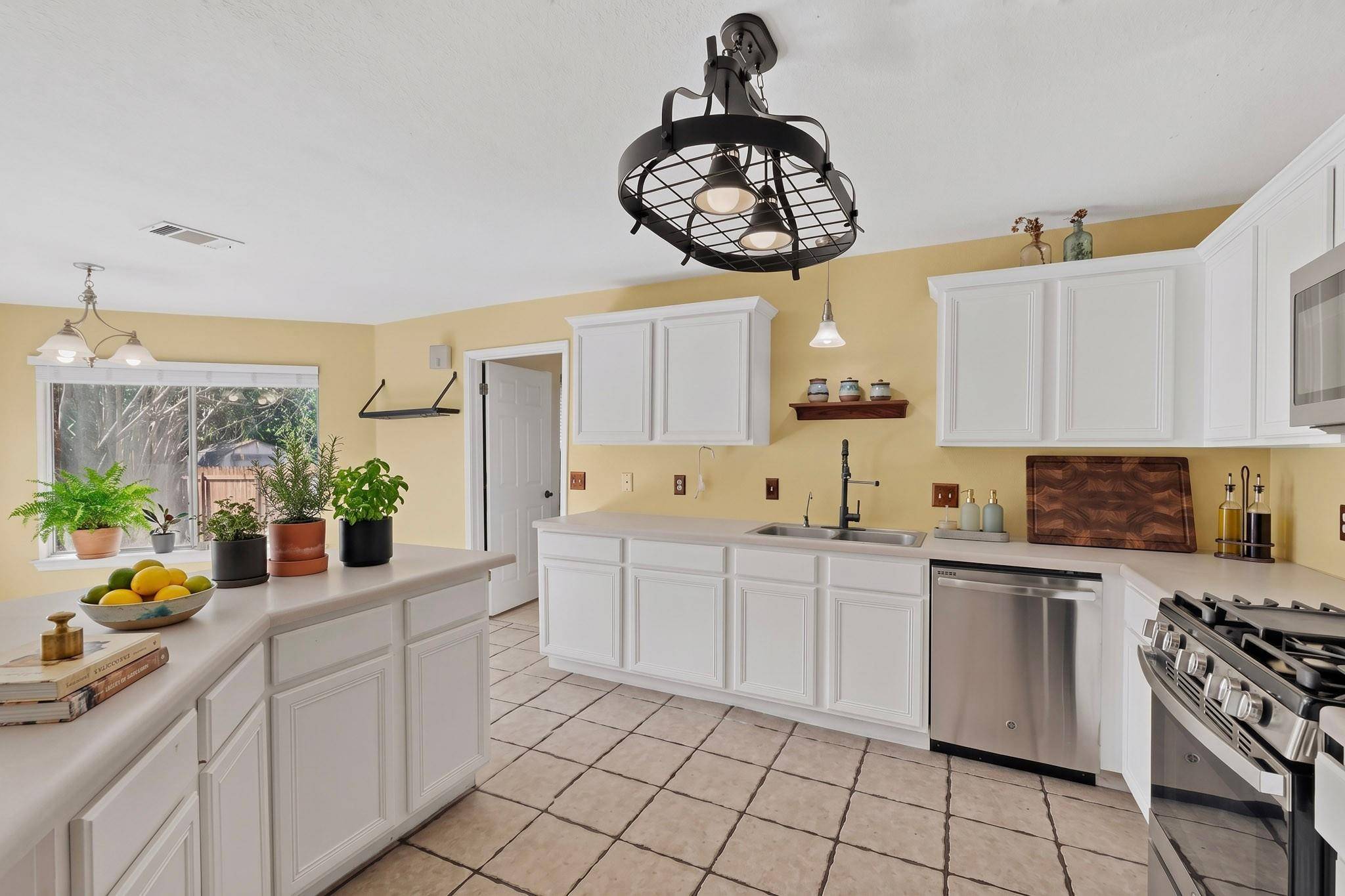 3614 Windhill LOOP, Round Rock, TX 78681