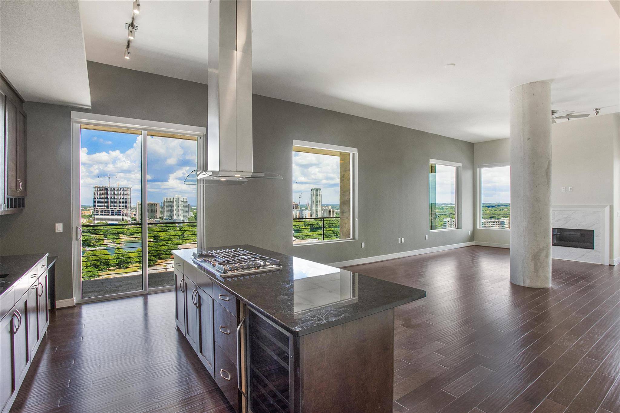 214 Barton Springs RD #1910, Austin, TX 78704